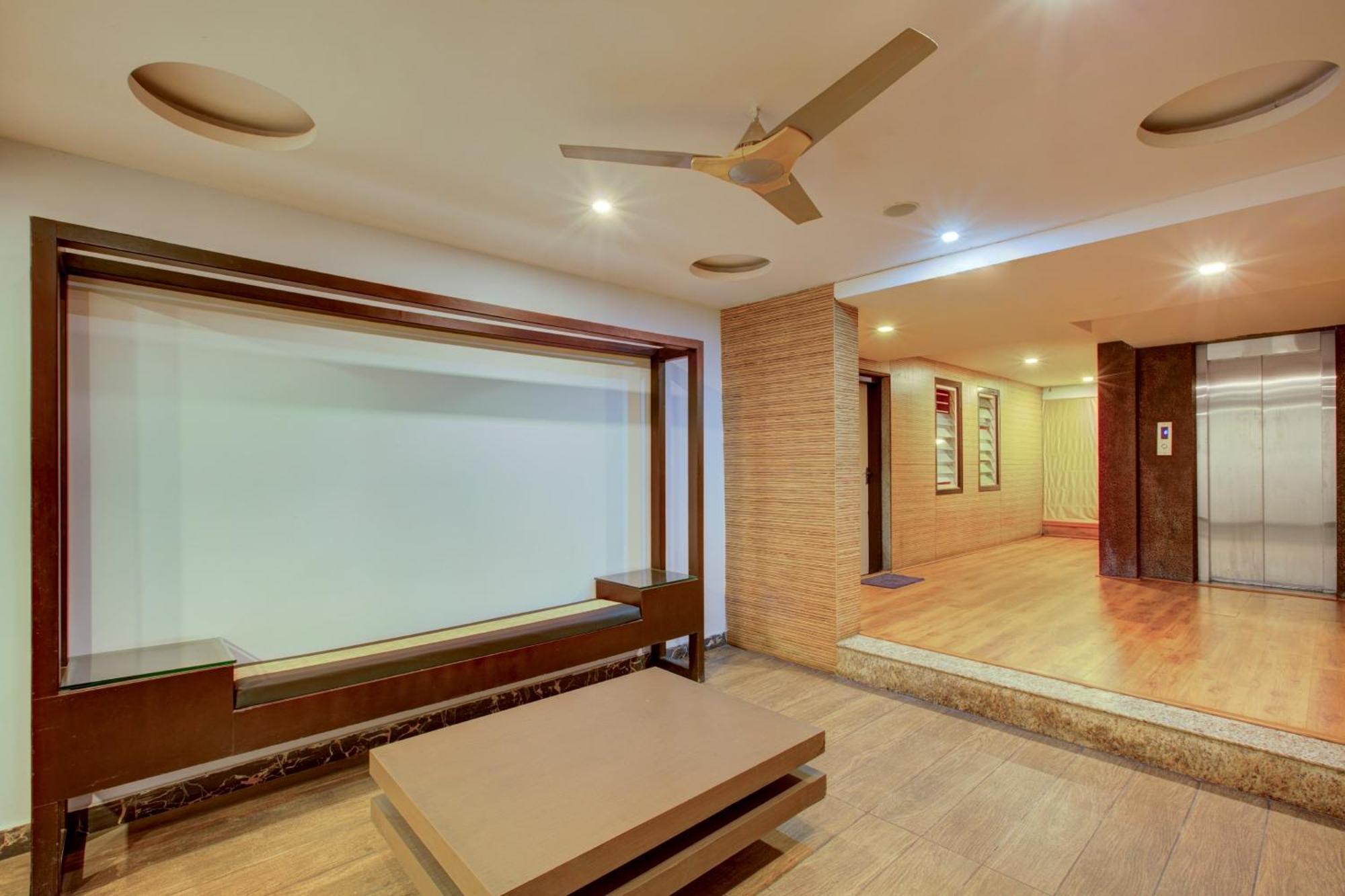Super Townhouse Oak Jvh Hotel Bangalore Luaran gambar