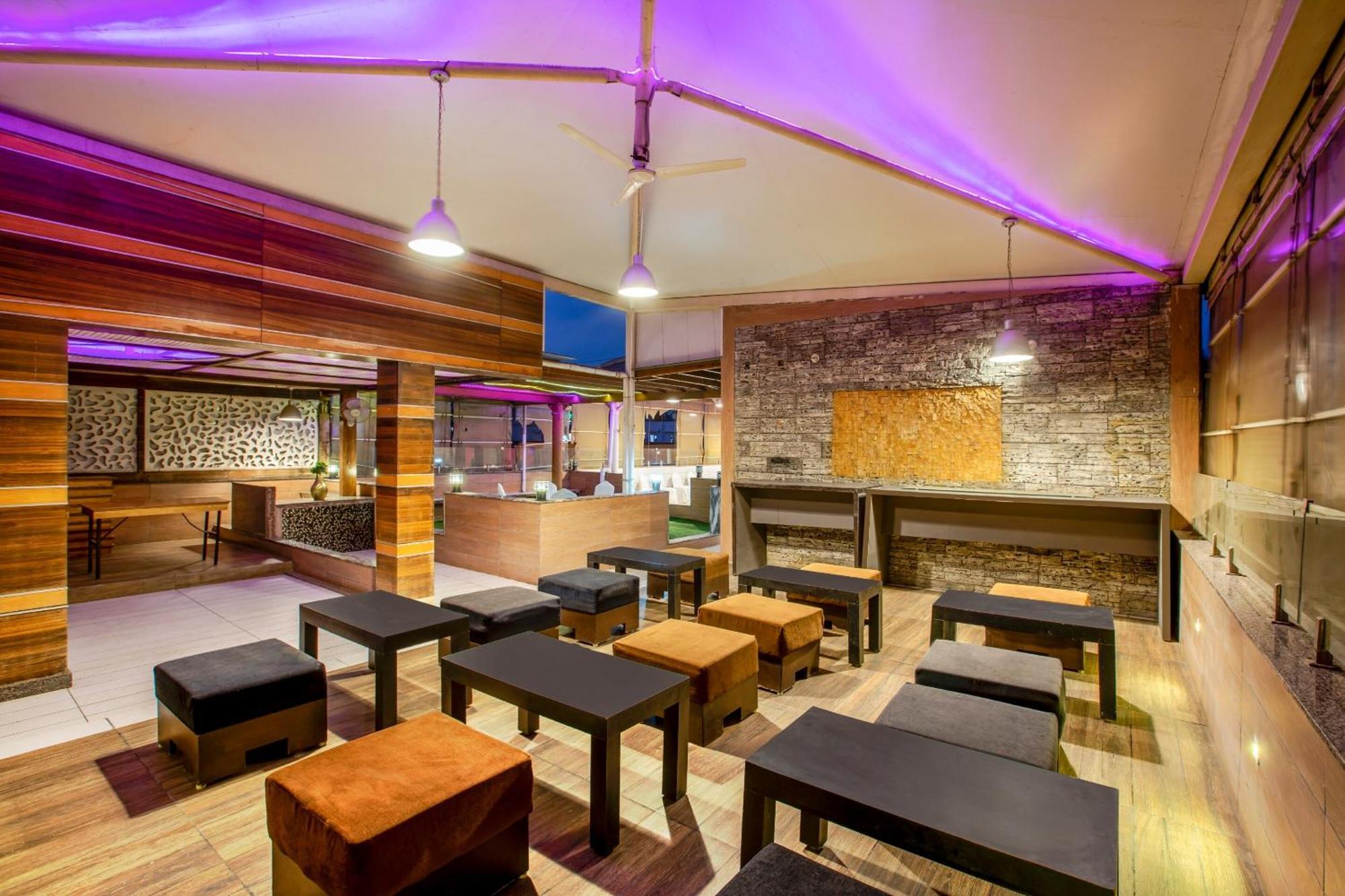 Super Townhouse Oak Jvh Hotel Bangalore Luaran gambar